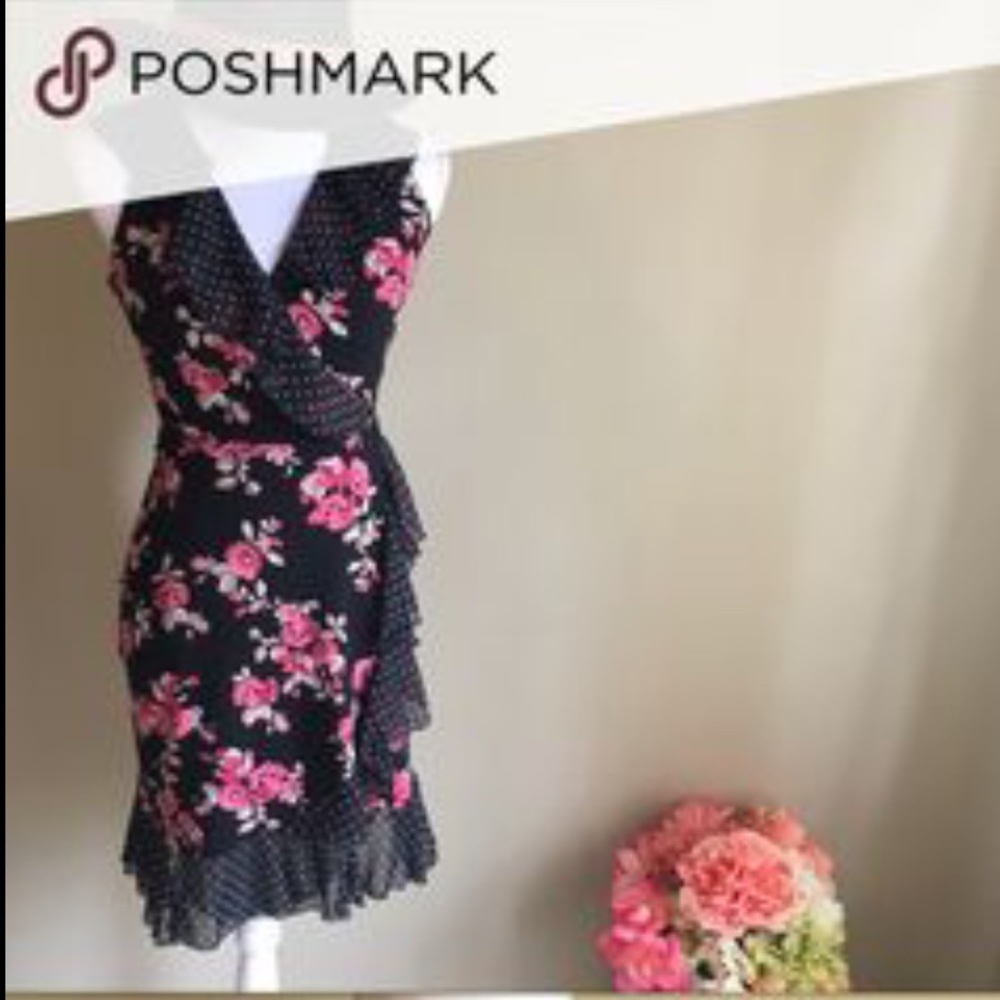 White House Black Market Black Rose dress Size 8